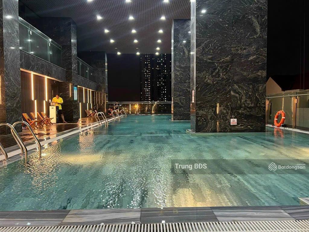 Cho thuê căn hộ tầng cao sunshine golden rived 161m2 03pn 27tr/th, đủ đồ xịn.  e trung 0989 734 ***