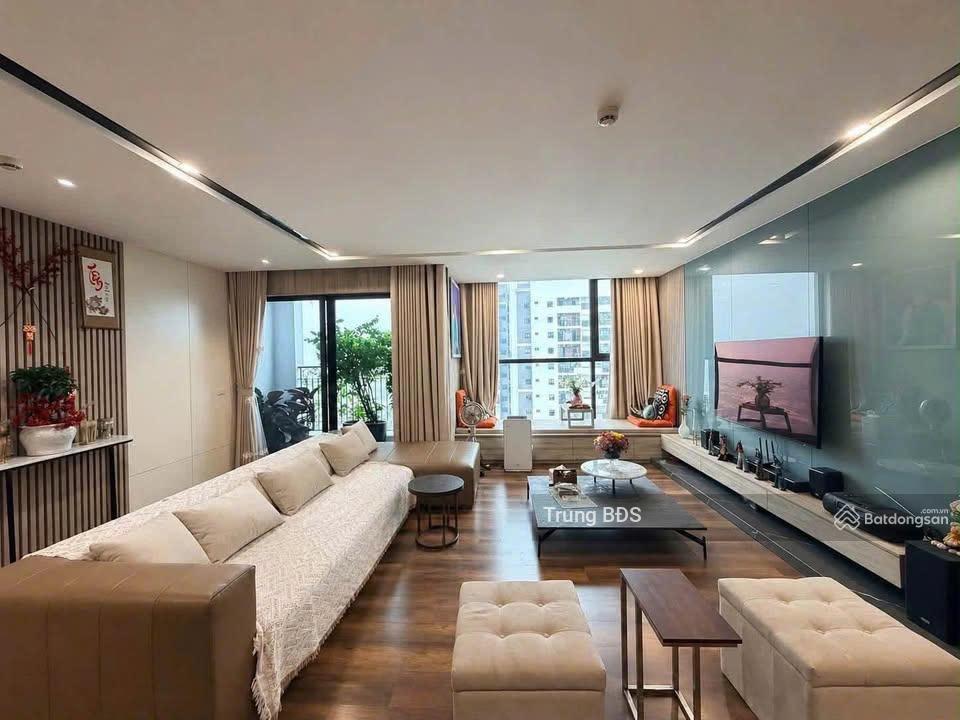 Bán căn hộ sunshine riverside, 93m2 03pn giá 8,3 tỷ.  e trung 0989 734 ***