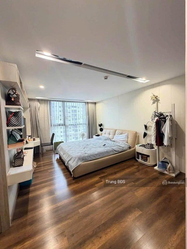 Bán căn hộ sunshine riverside, 93m2 03pn giá 8,3 tỷ.  e trung 0989 734 ***