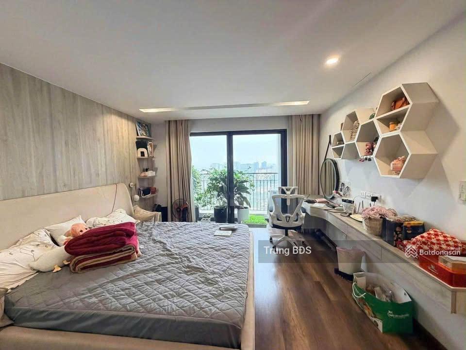 Bán căn hộ sunshine riverside, 93m2 03pn giá 8,3 tỷ.  e trung 0989 734 ***