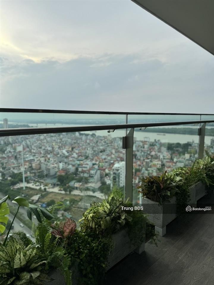 Cho thuê ch sunshine golden river, phú thượng, dt 123m 02pn giá 27tr/tháng.  0989 734 *** e trung