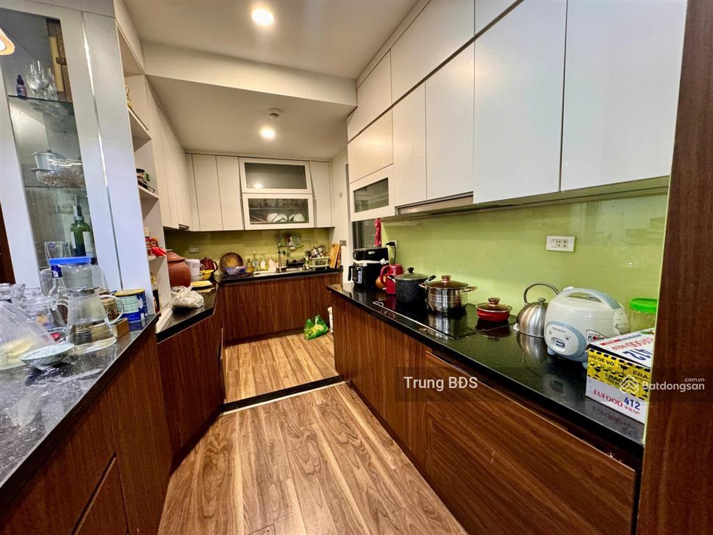 Chủ nhà gửi cho thuê căn hộ 4 phòng ngủ tòa n01t8 khu ngoại giao đoàn full nội thất,  0989 734 ***