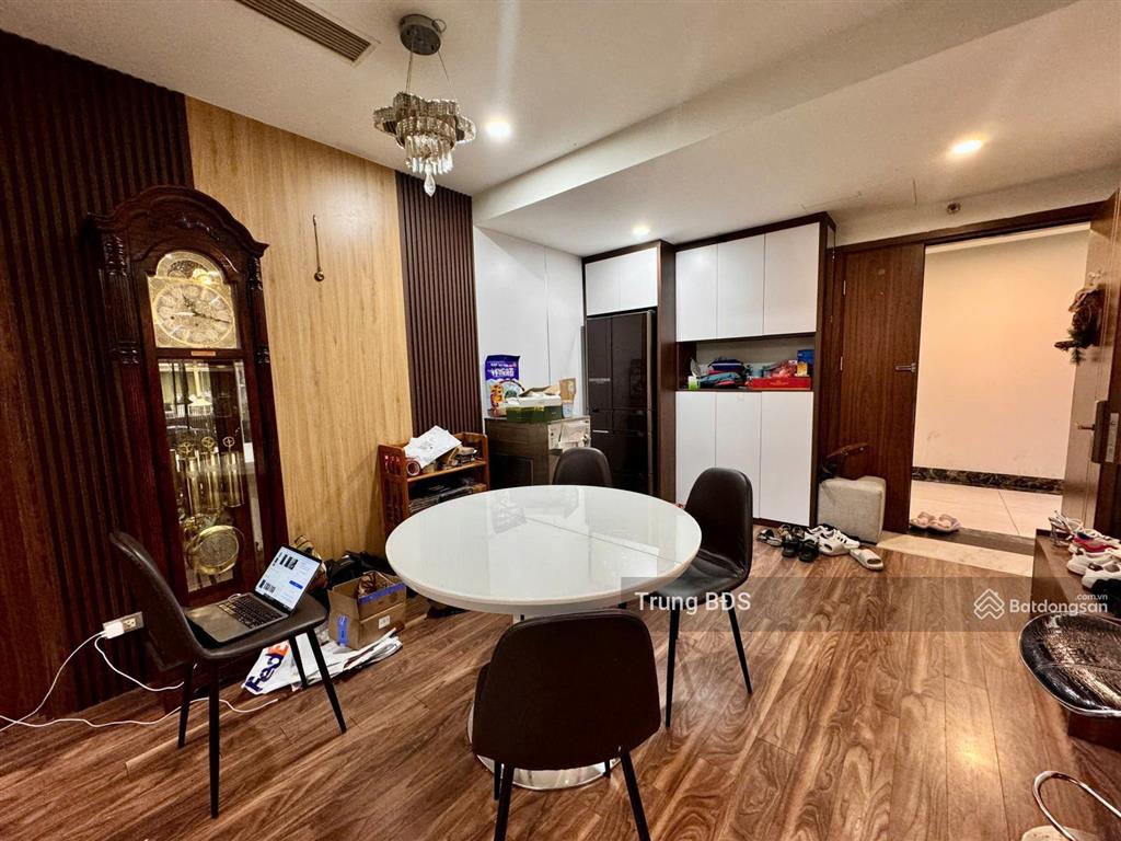 Chủ nhà gửi cho thuê căn hộ 4 phòng ngủ tòa n01t8 khu ngoại giao đoàn full nội thất,  0989 734 ***
