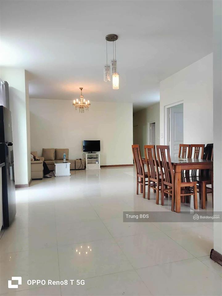 Chính chủ cần bán căn góc tòa nhà mb land vườn đào hồ tây