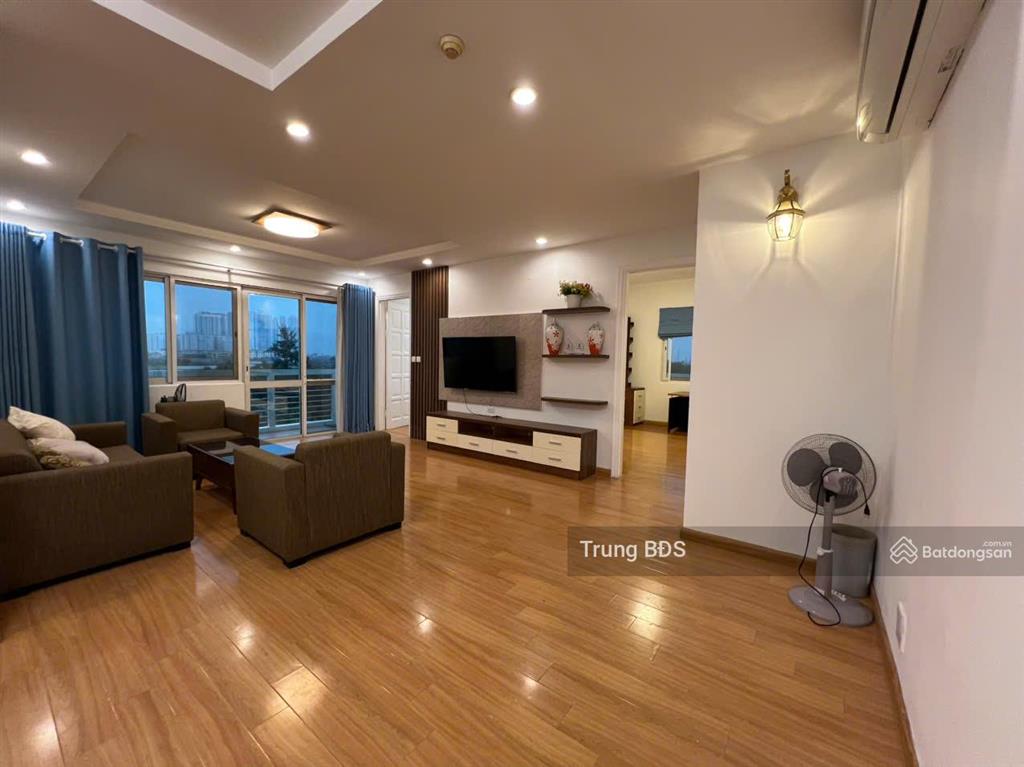 Bán căn hộ tầng cao bc đông nam tòa nhà e5 ciputra, dt 153m2 04pn giá 14,3 tỷ