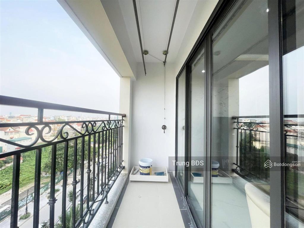 Bán căn hộ tòa d'le roi soleil dt 88m giá 13 tỷ.  e trung 0989 734 ***