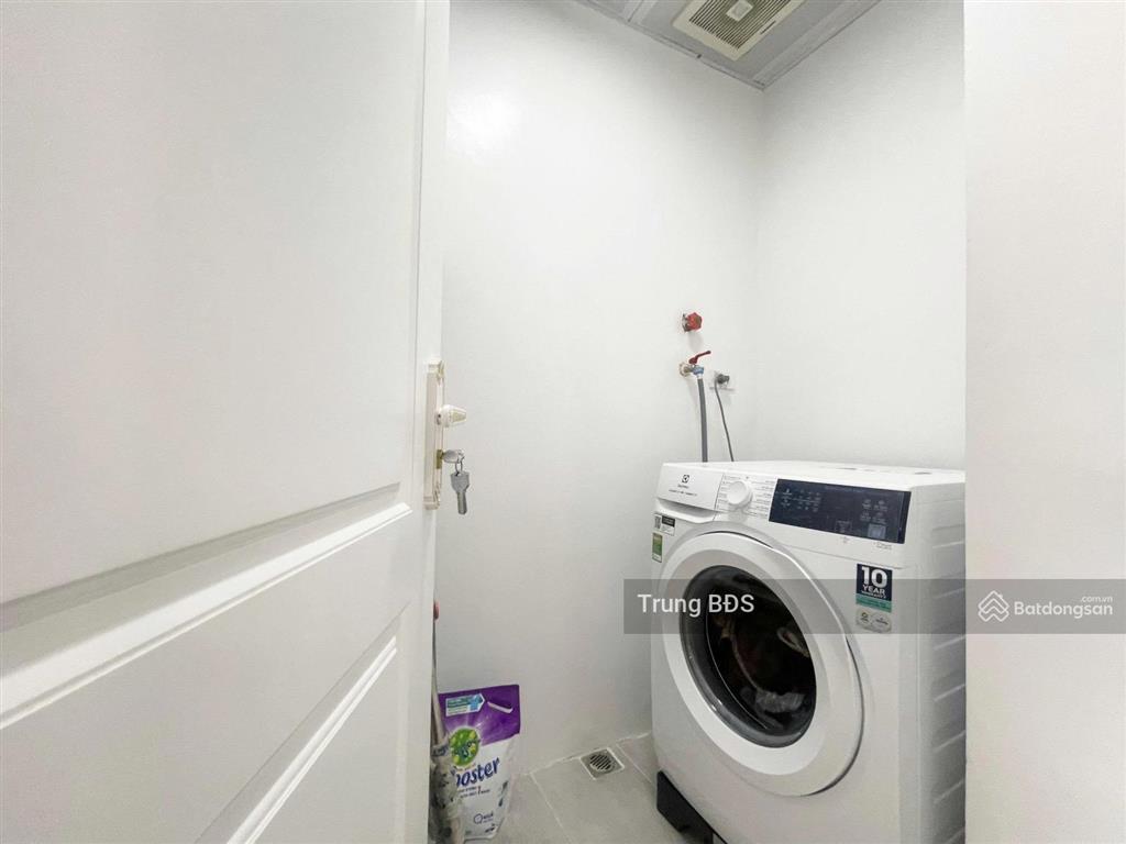 Bán căn hộ tòa d'le roi soleil dt 88m giá 13 tỷ.  e trung 0989 734 ***