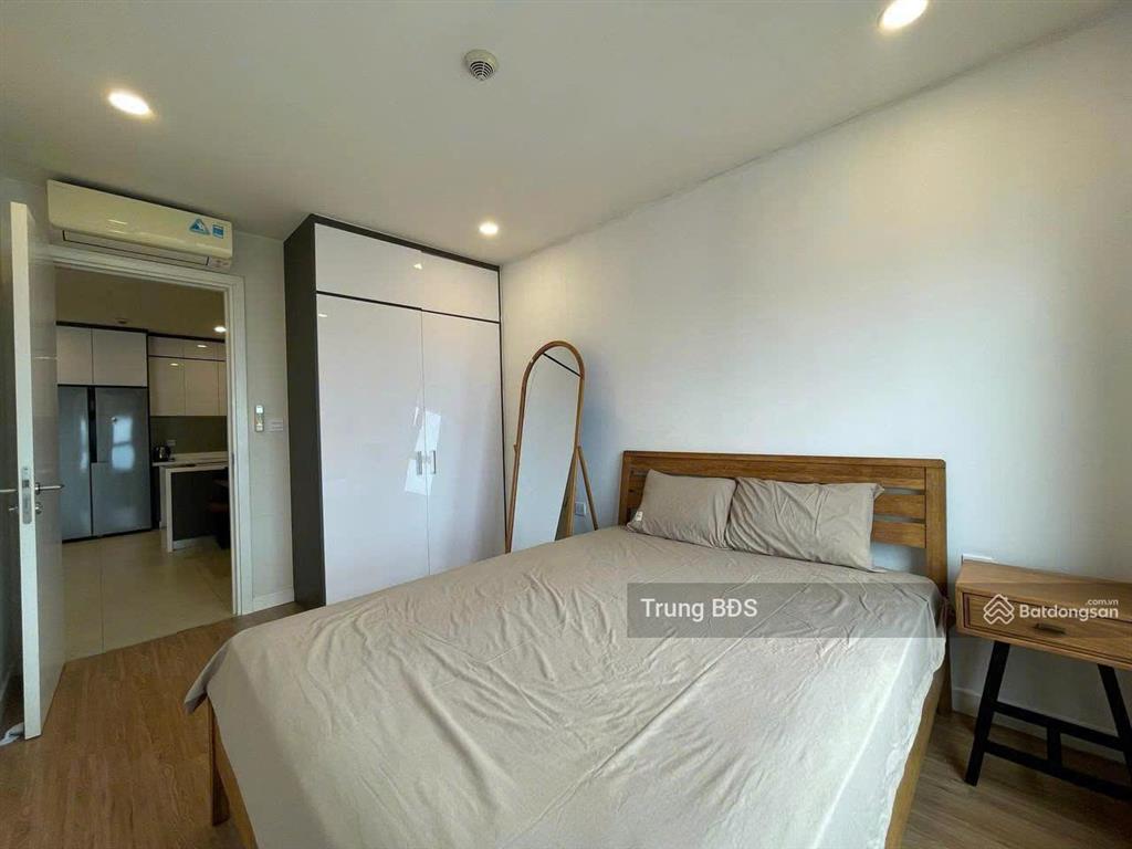 Cho thuê căn hộ kosmo tây hồ dt 84m2 giá 14tr/tháng.  e trung 0989 734 ***