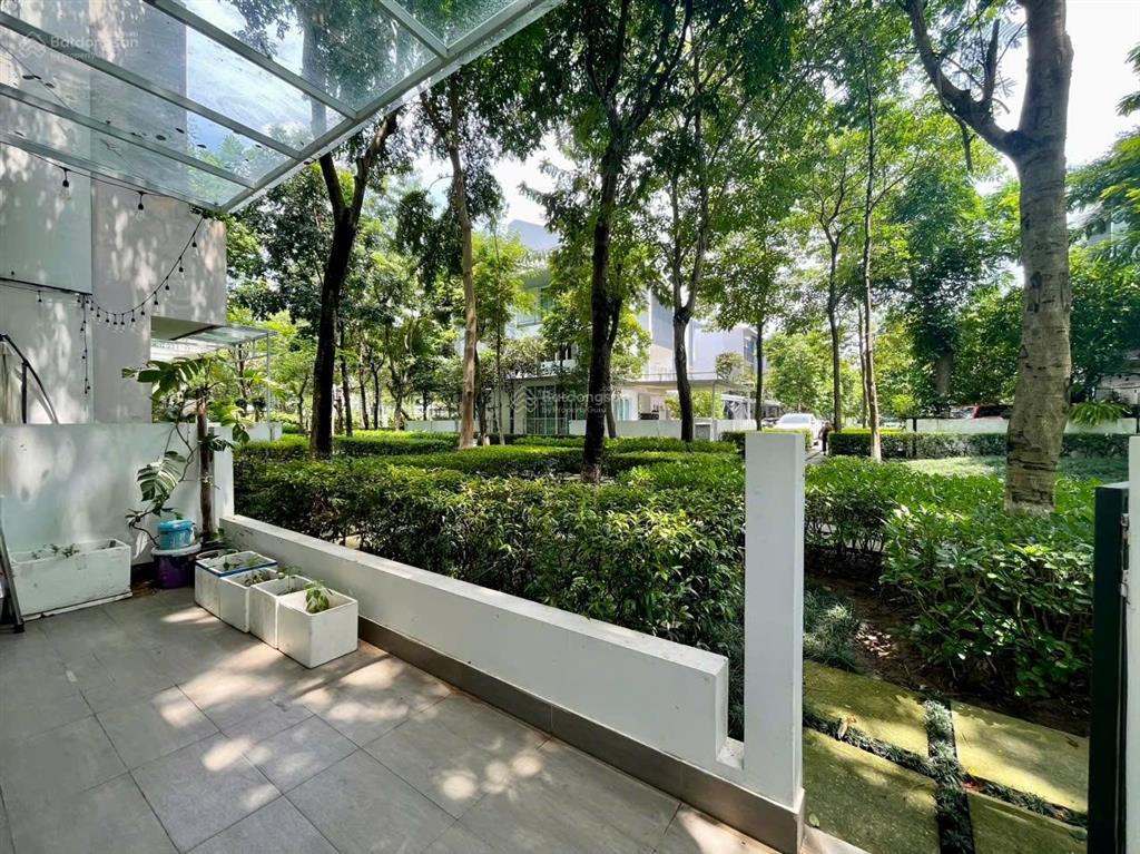 Chính chủ cần bán căn liền kề parkcity 120m2 vị trí siêu đẹp, nội thất full giá 3xtỷ  0968 450 ***