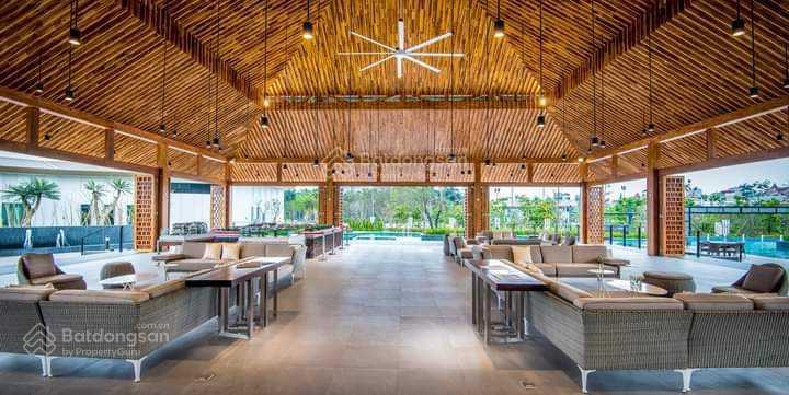 Chính chủ cần bán căn liền kề parkcity 120m2 vị trí siêu đẹp, nội thất full giá 3xtỷ  0968 450 ***