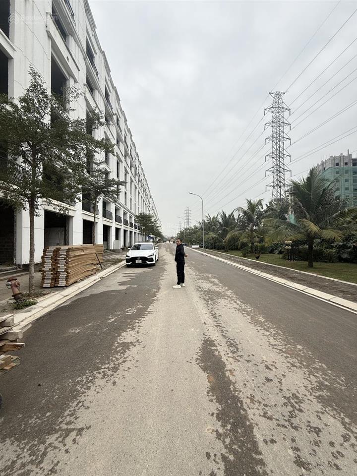 Bán shophouse đẹp tại cát tường smart city, 7,2 tỷ, 80m2, 5pn, 4wc, tiện ích đầy đủ