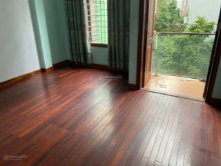 Cho thuê nhà riêng chính chủ 5 tầng + 1 tum, nhà số 93 chiến thắng, hà đông