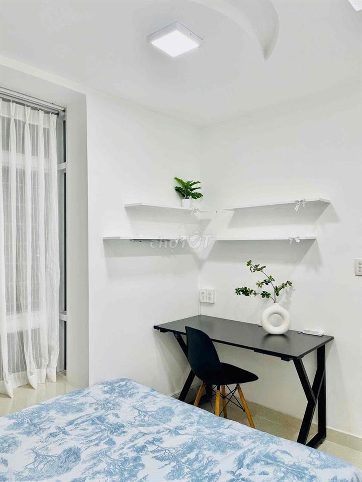 Bán nhanh Sky garden 3, Quận 7, lầu 9, view sông, sẵn hđt 15tr 70.12m