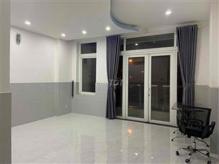 Phòng Lê Văn Việt, máy lạnh, ban công, cửa sổ, wc riêng, nội thất,