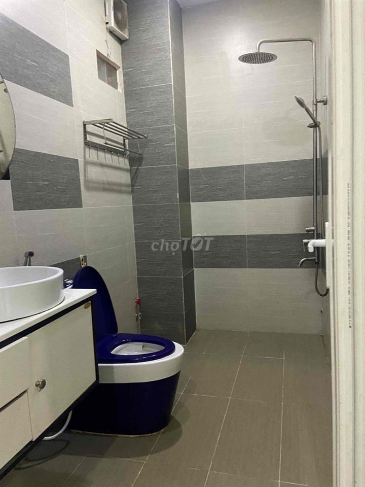 Phòng Lê Văn Việt, máy lạnh, ban công, cửa sổ, wc riêng, nội thất,