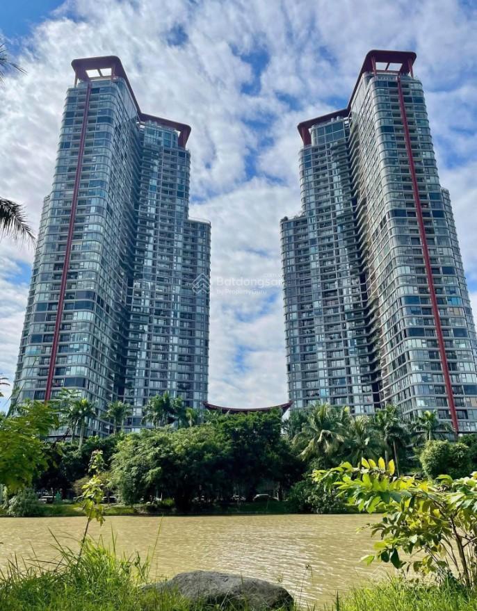 Cần tiền nên bán gấp căn 3 ngủ landmark view hồ, 8.5 tỷ
