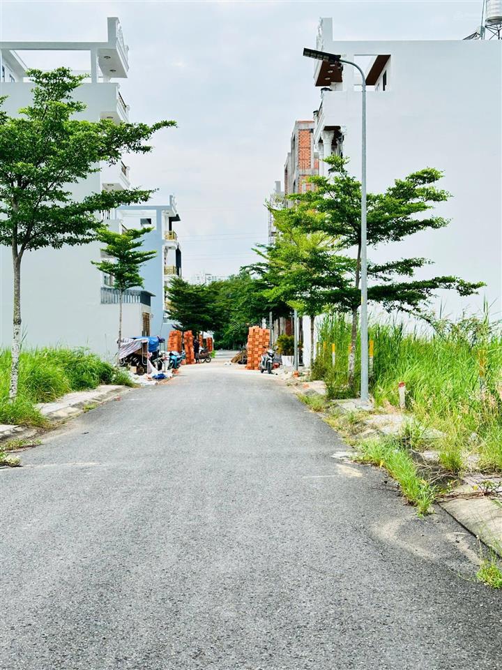 Lô rẽ nhất khu saigon south phước kiển nhà bè 6,2 tỷ cho 80m²