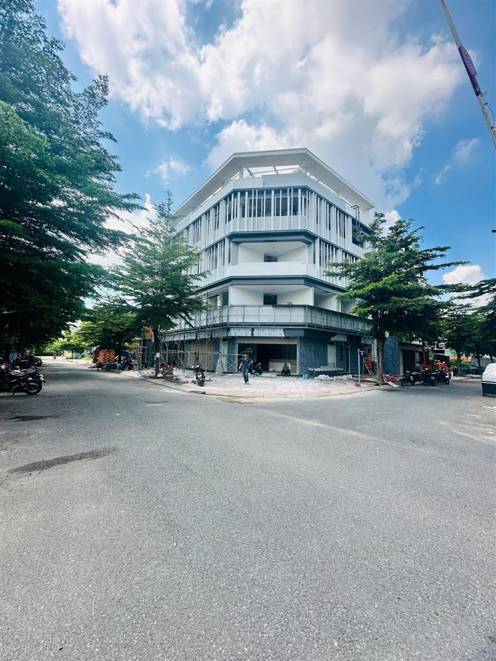 Lô rẽ nhất khu saigon south phước kiển nhà bè 6,2 tỷ cho 80m²
