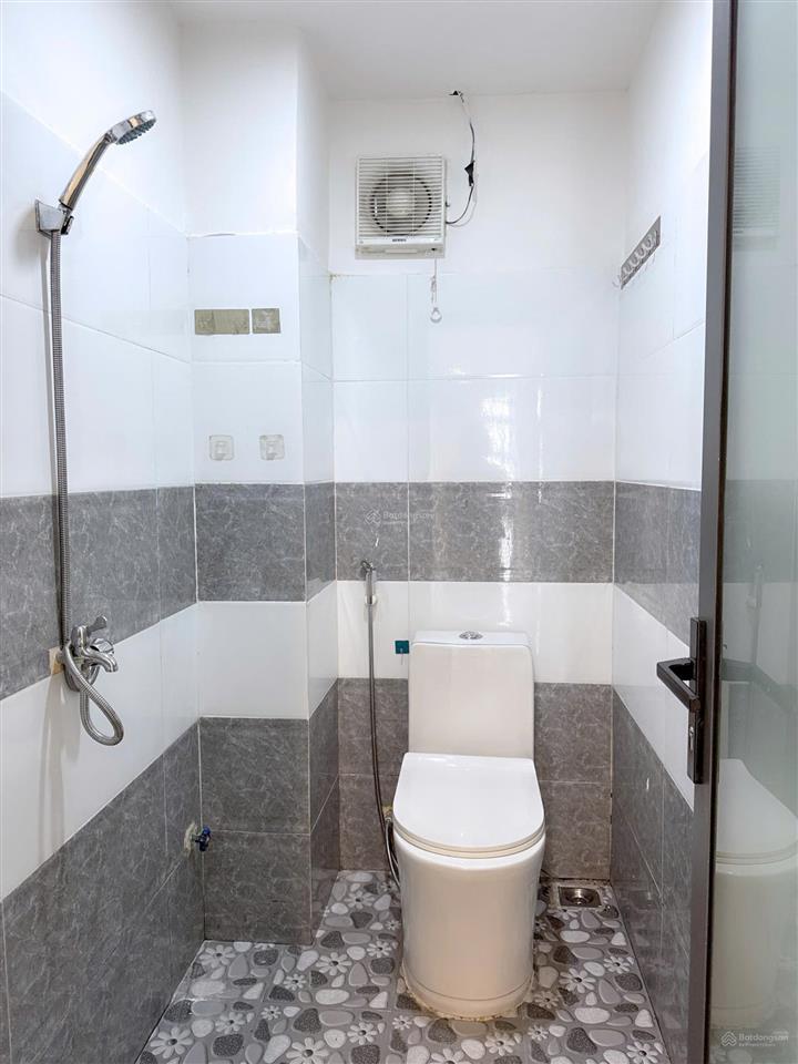 Bán nhà ngay trung tâm thanh khê, bên hông bến xe  giá tốt chỉ nhỉnh 4,x tỷ