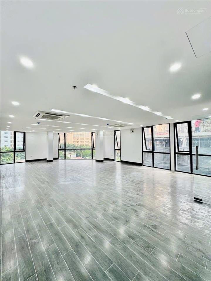 Cho thuê văn phòng ở 570 kim giang hoàng mai, diện tích 65m², giá thuê 10 triệu/th,  0977 306 ***