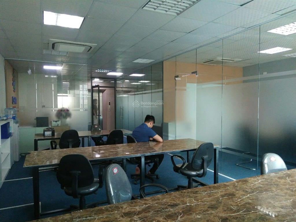 Cho thuê văn phòng phố phương liệt  thanh xuân 35m giá thuê chỉ 6 triệu/th.  0977 306 ***