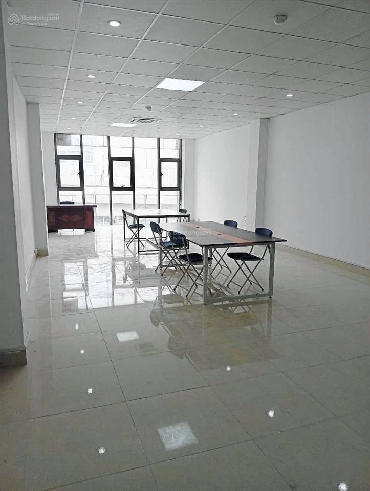 Cho thuê văn phòng phạm văn đồng(đầu doãn kế thiện) diện tích 70m giá thuê chỉ 14 triệu 0977 306 ***