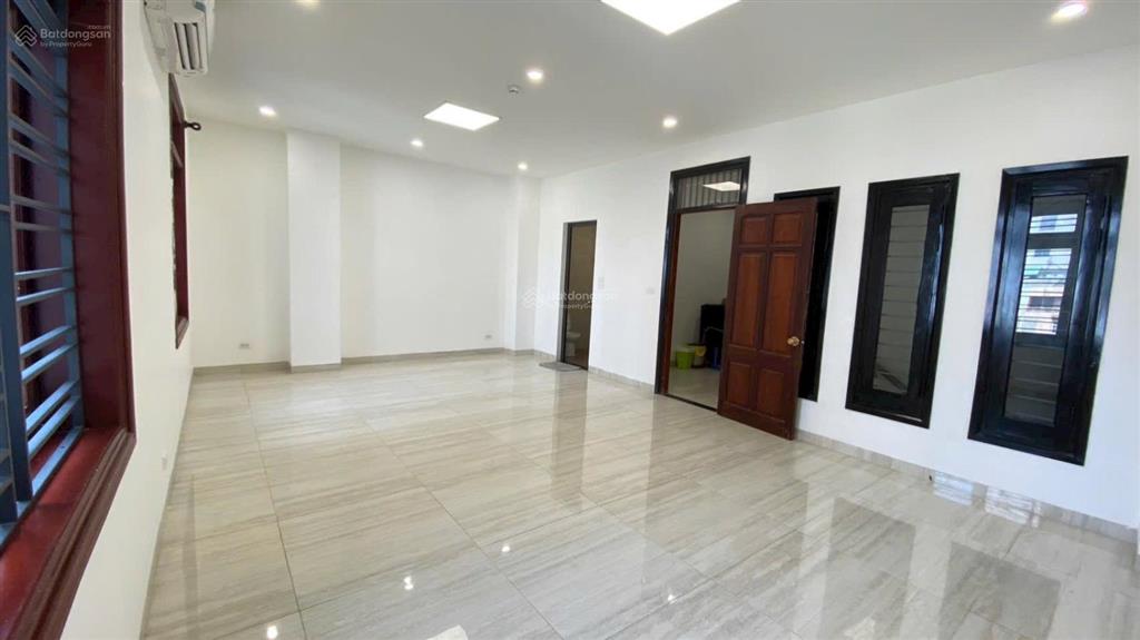Cho thuê văn phòng phố trương công giai, cầu giấy diện tích 45m giá thuê 8 triệu,  0977 306 ***