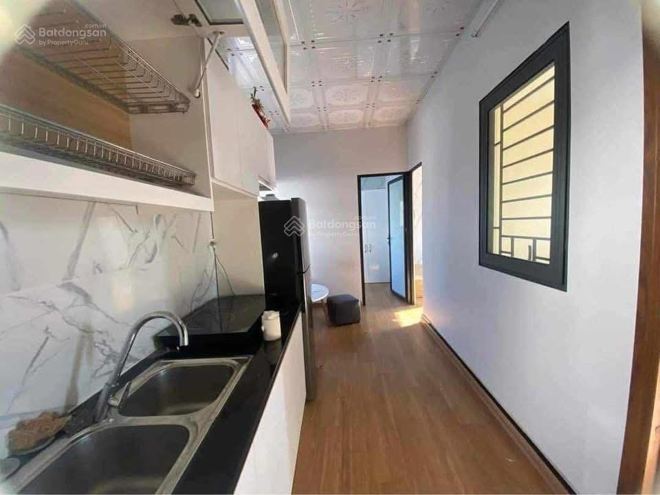 Cho thuê chung cư mini 2 ngủ 1 khách đầy đủ nội thất ngõ 28 vạn phúc giá rẻ 0977 306 ***