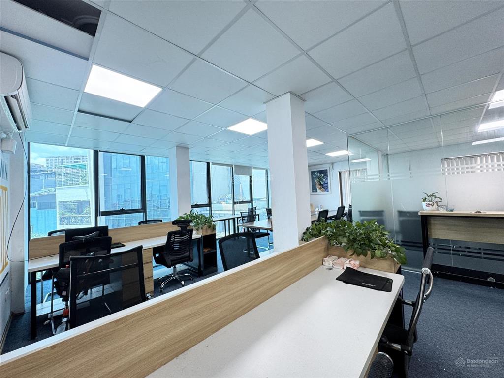 Cho thuê văn phòng cực đẹp mặt phố phương liệt, thanh xuân, diện tích 100m², giá thuê rẻ 0977 306 ***