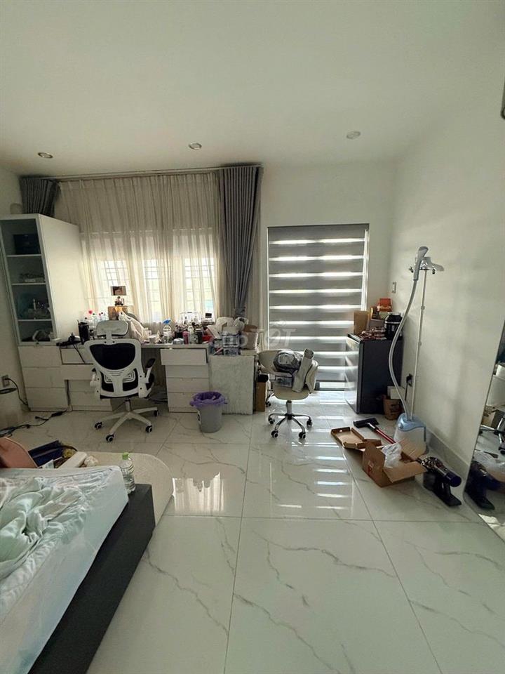 Cho thuê nhà mặt tiền 446 Lê Hồng Phong - 4 Tầng Ngang 5mét kinh doanh
