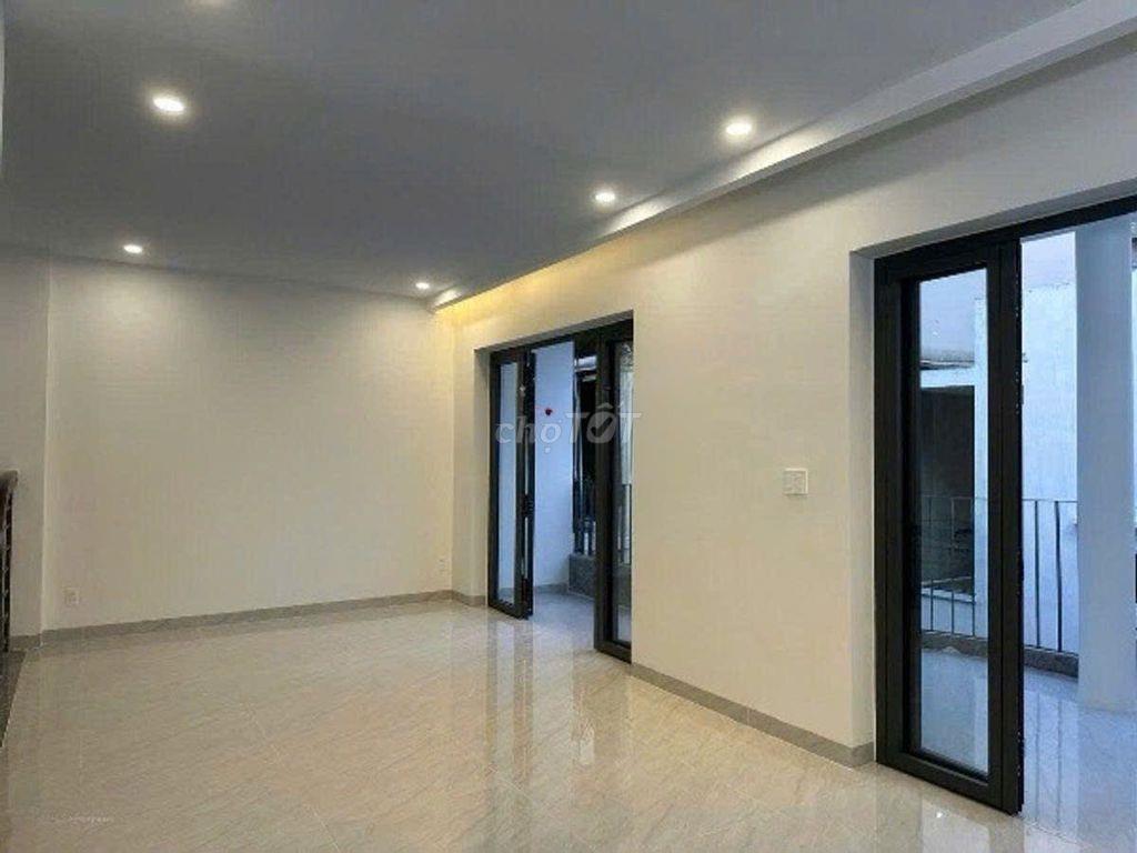 Cho thuê nhà nguyên căn Lam Sơn - Ngang 8 mét, hầm để xe. Giá chỉ 3x