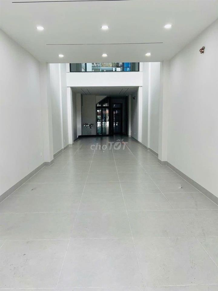 CHO THUÊ NHÀ 476 ÂU CƠ - 5 TẦNG THANG MÁY. GẦN VÒNG XOAY LÊ ĐẠI HÀNH