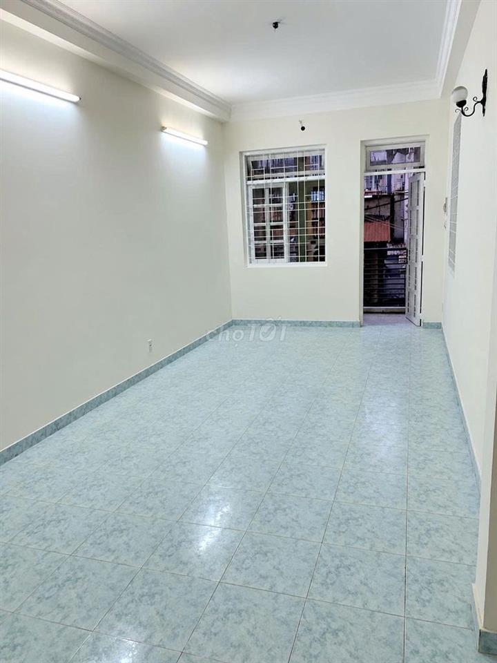 Cho thuê nhà nguyên căn, 443/47 Lê Văn Sỹ, Phường 12, Quận 3.