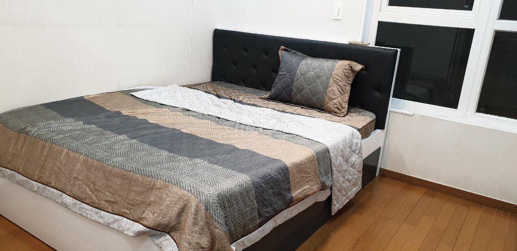 Căn hộ Sky Center cho thuê - 2Pn giá 15.5-17tr, 3PN giá 20 triệu