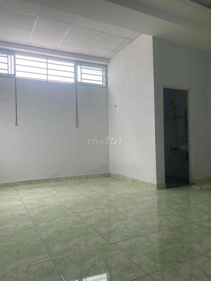 Cho thuê phòng 30m2 Âu Cơ Tân Bình