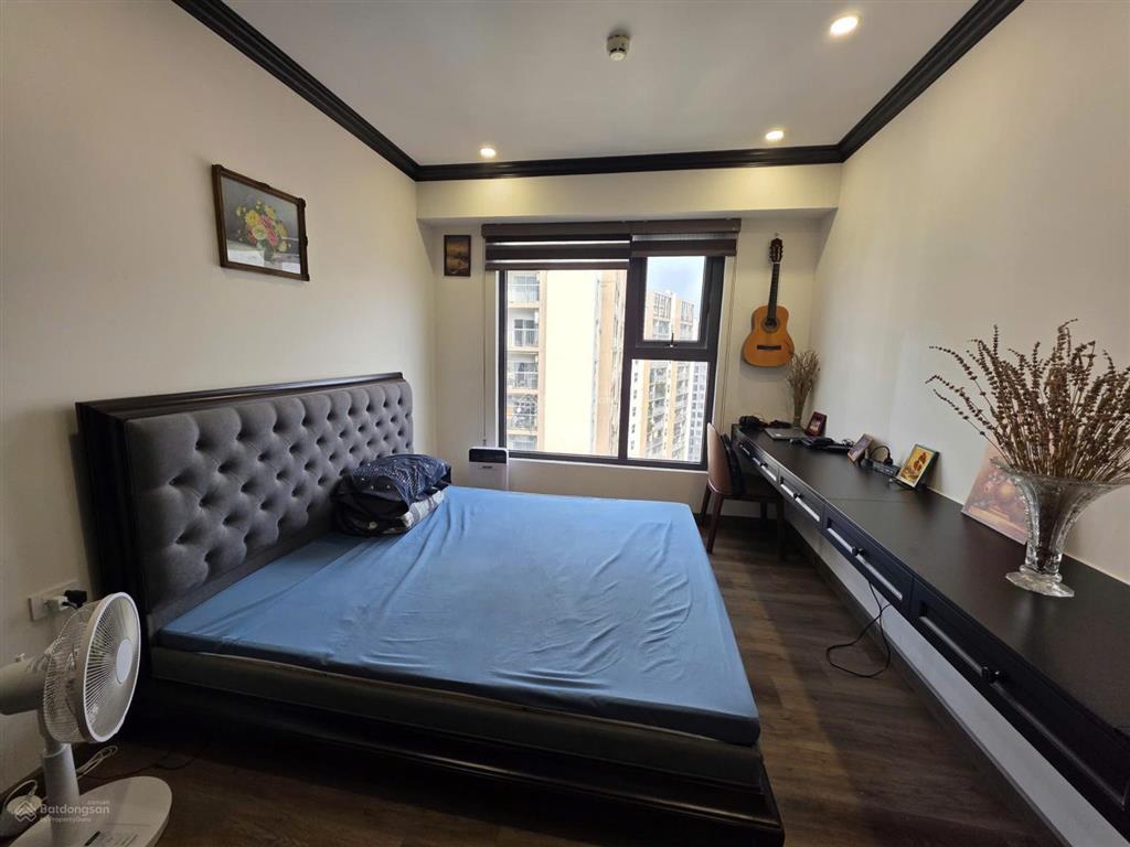 Chính chủ bán căn góc 113.2m berriver n04 full nội thất, tầng cao, ban công view sân bay gia lâm