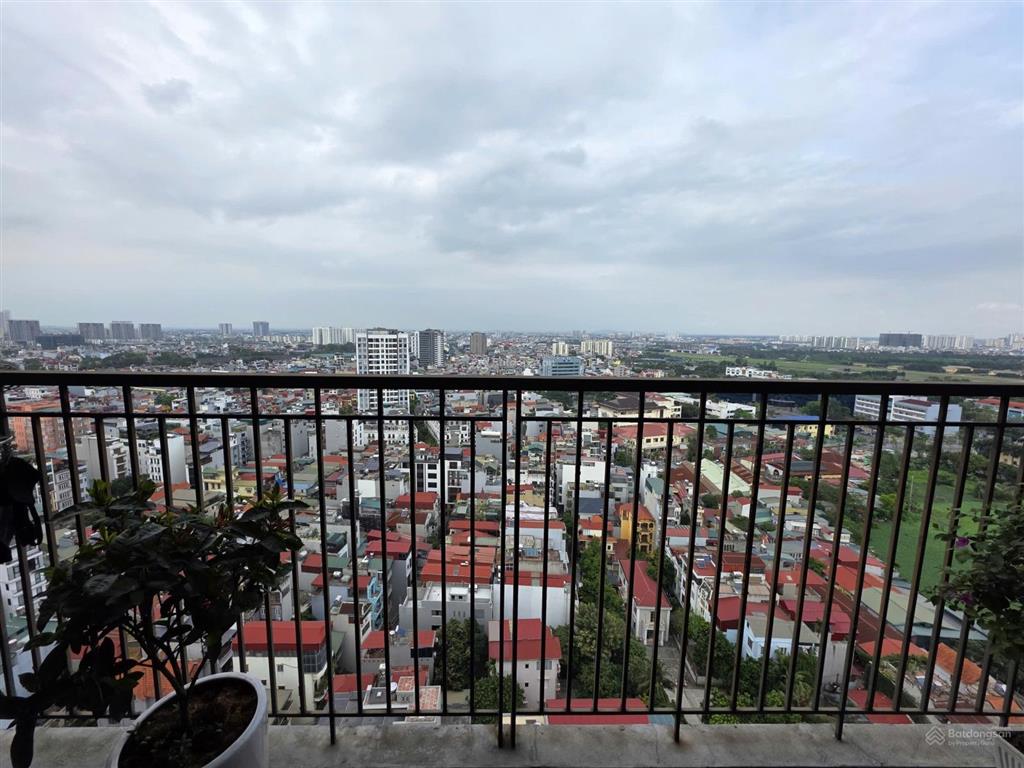 Chính chủ bán căn góc 113.2m berriver n04 full nội thất, tầng cao, ban công view sân bay gia lâm