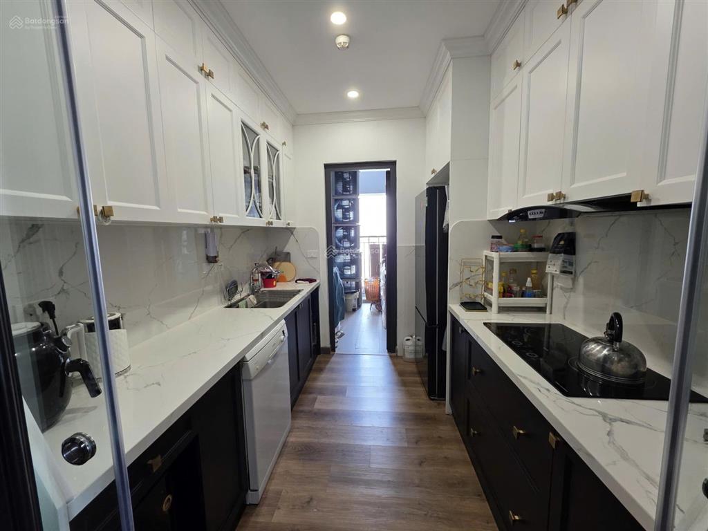 Chính chủ bán căn góc 113.2m berriver n04 full nội thất, tầng cao, ban công view sân bay gia lâm