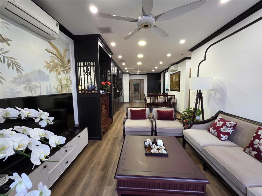 Chính chủ bán căn góc 113.2m berriver n04 full nội thất, tầng cao, ban công view sân bay gia lâm