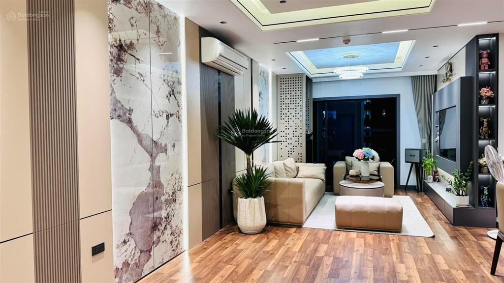 Em tiến chuyên hỗ trợ chuyển nhượng tại goldmark city quỹ căn 2,3 và 4pn cập nhật liên tục