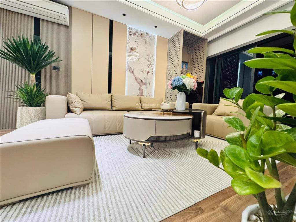 Em tiến chuyên hỗ trợ chuyển nhượng tại goldmark city quỹ căn 2,3 và 4pn cập nhật liên tục