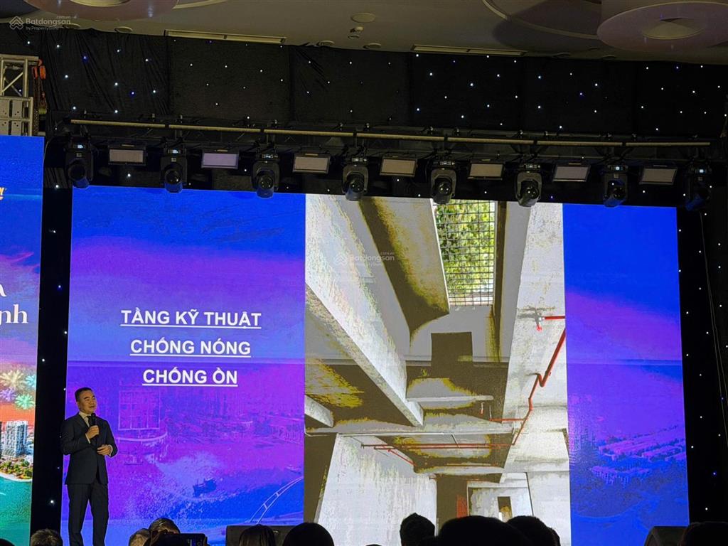 Chỉ 2t7 sở hữu ngay căn penthouse slight tower view pháo hoa trung tâm thành phố