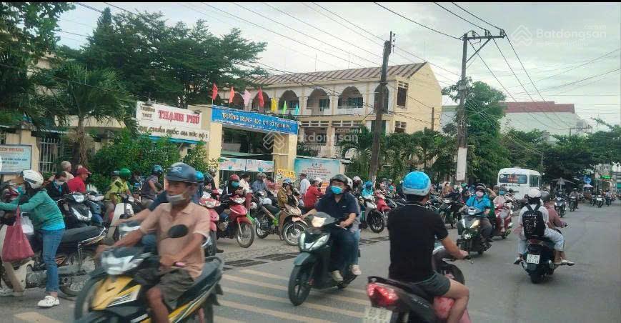 Siêu hot! bán giảm giá 200tr căn nhà ngay chợ,khu hành chính công phường tân triều đồng nai.