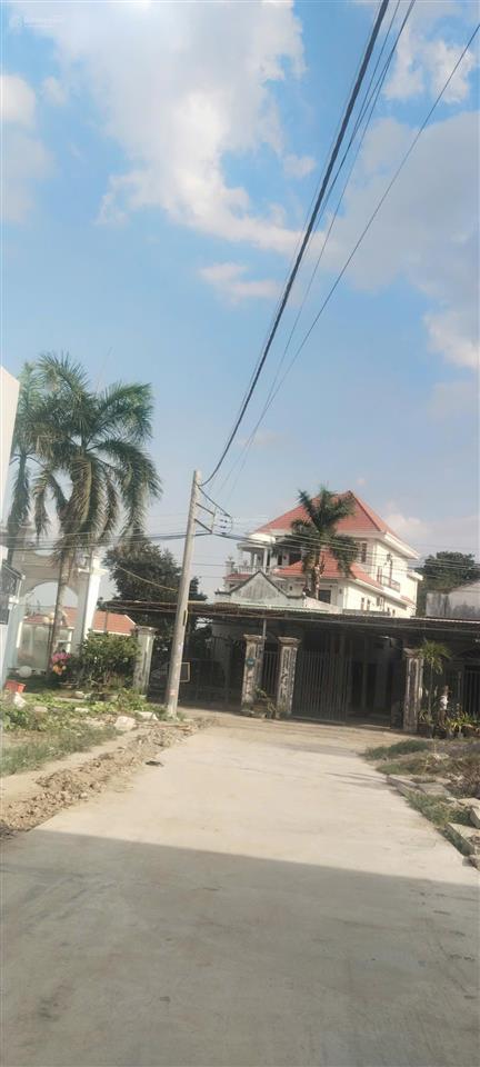 Siêu hot! bán giảm giá 200tr căn nhà ngay chợ,khu hành chính công phường tân triều đồng nai.