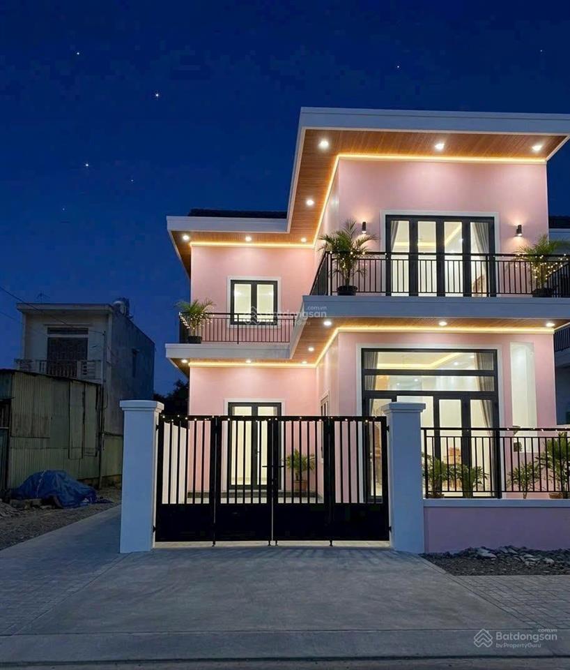 Hạ giá 99 triệu bán gấp nhà lầu 3pn, sr thổ cư, cuối đường đồng khởi