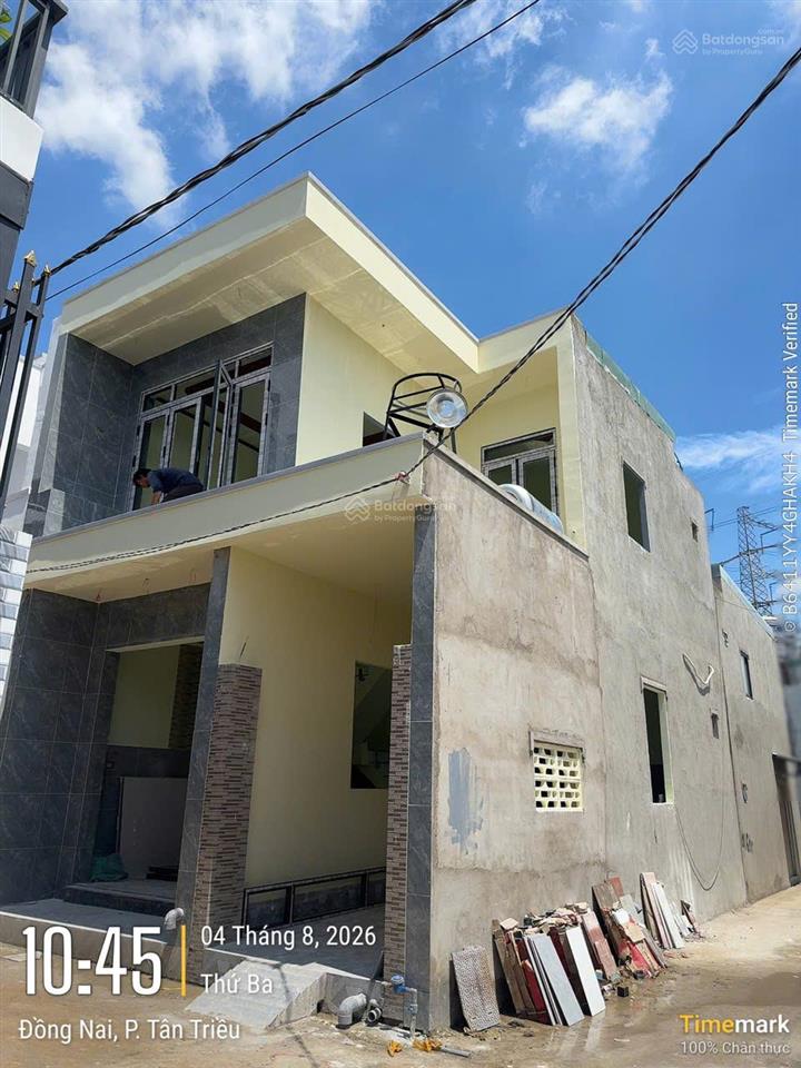 Hạ giá 99 triệu bán gấp nhà lầu 3pn, sr thổ cư, cuối đường đồng khởi