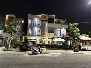 Nhà nguyên căn tiện làm nhà kho