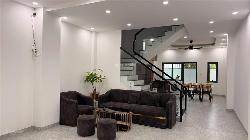 Nhà liền kề khu đồng bộ full nội thất nhà mới