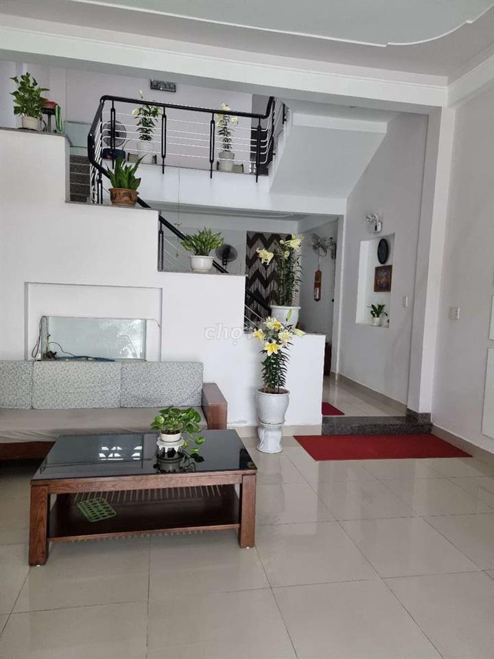 cho thuê phòng trọ khu ngã 3 huês,bến xe,bao điện,nước,Internet 
