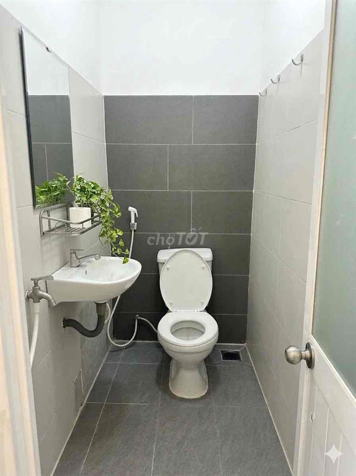 KTX Bình Thạnh, sạch sẽ, an ninh, 1.3tr, gần UTH, Hutech